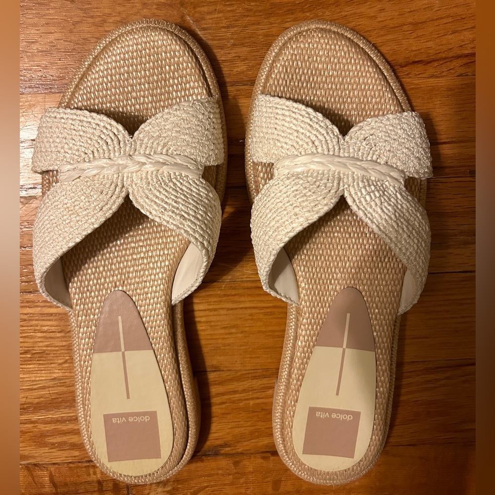 Dolce Vita Off white cross-over sandals